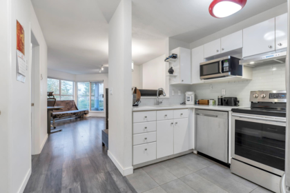 203 8611 General Currie Road, Richmond, BC, Brighouse South — 1 bed apartment/condo for sale