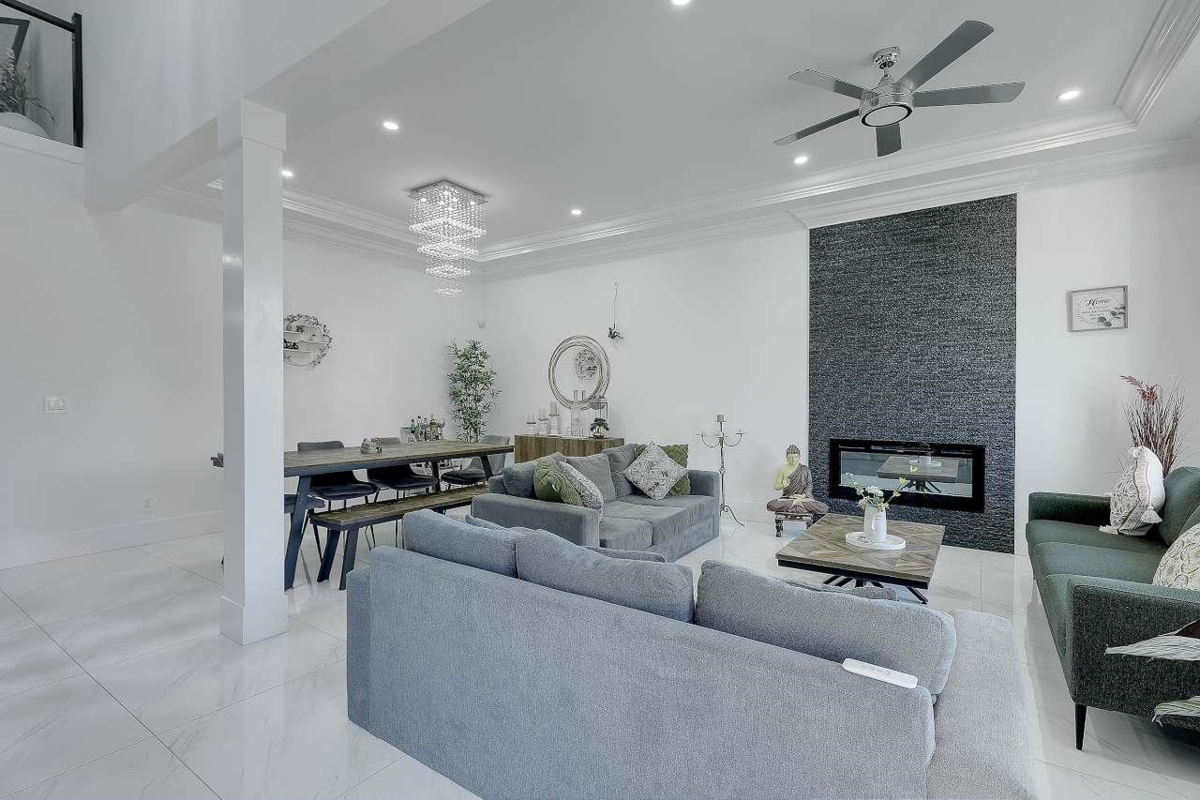 Family Room Photo of 8232 144a Street, Surrey, BC