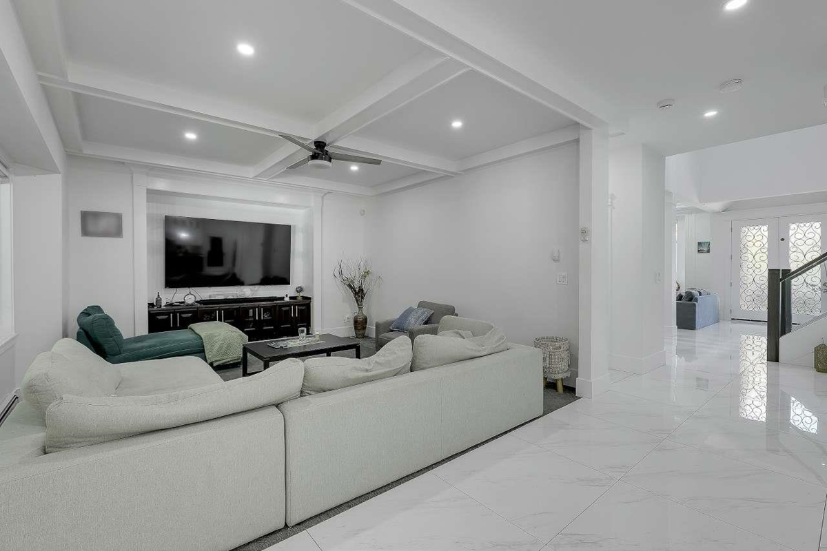 Primary Bathroom Photo of 8232 144a Street, Surrey, BC