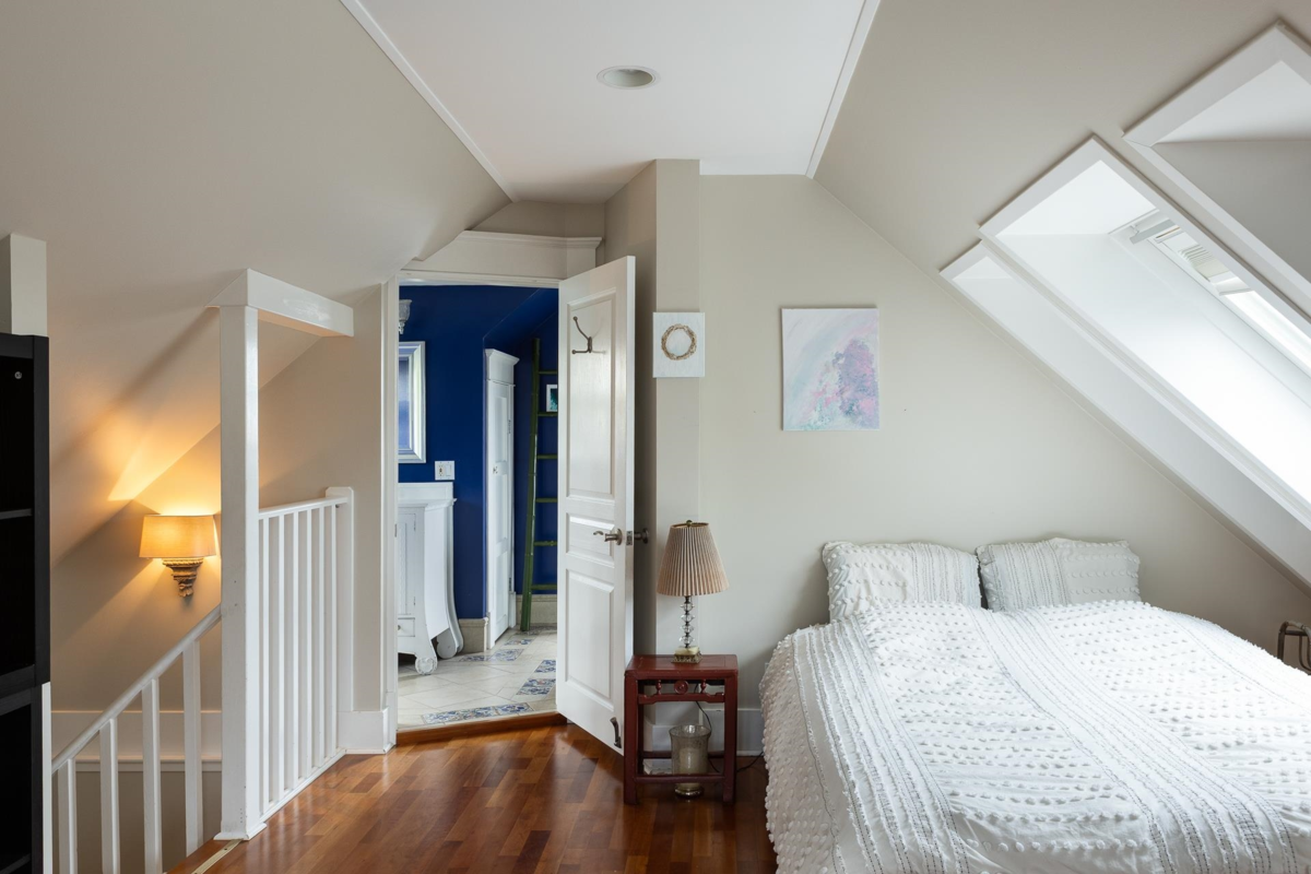 Outdoor Deck Photo of 529 E 11th Street, North Vancouver, BC