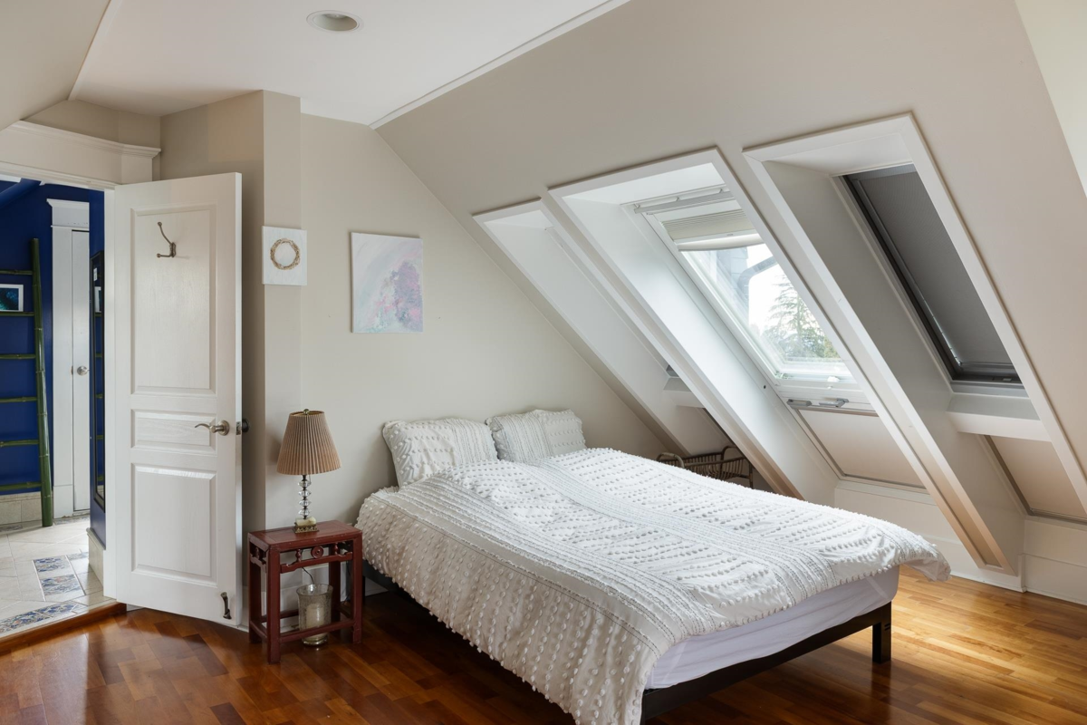 Outdoor Patio Photo of 529 E 11th Street, North Vancouver, BC