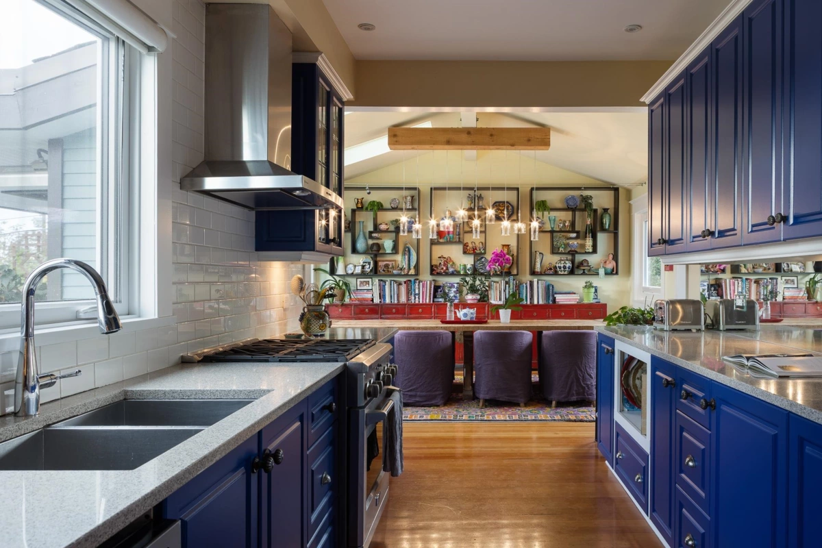 Powder Room Photo of 529 E 11th Street, North Vancouver, BC