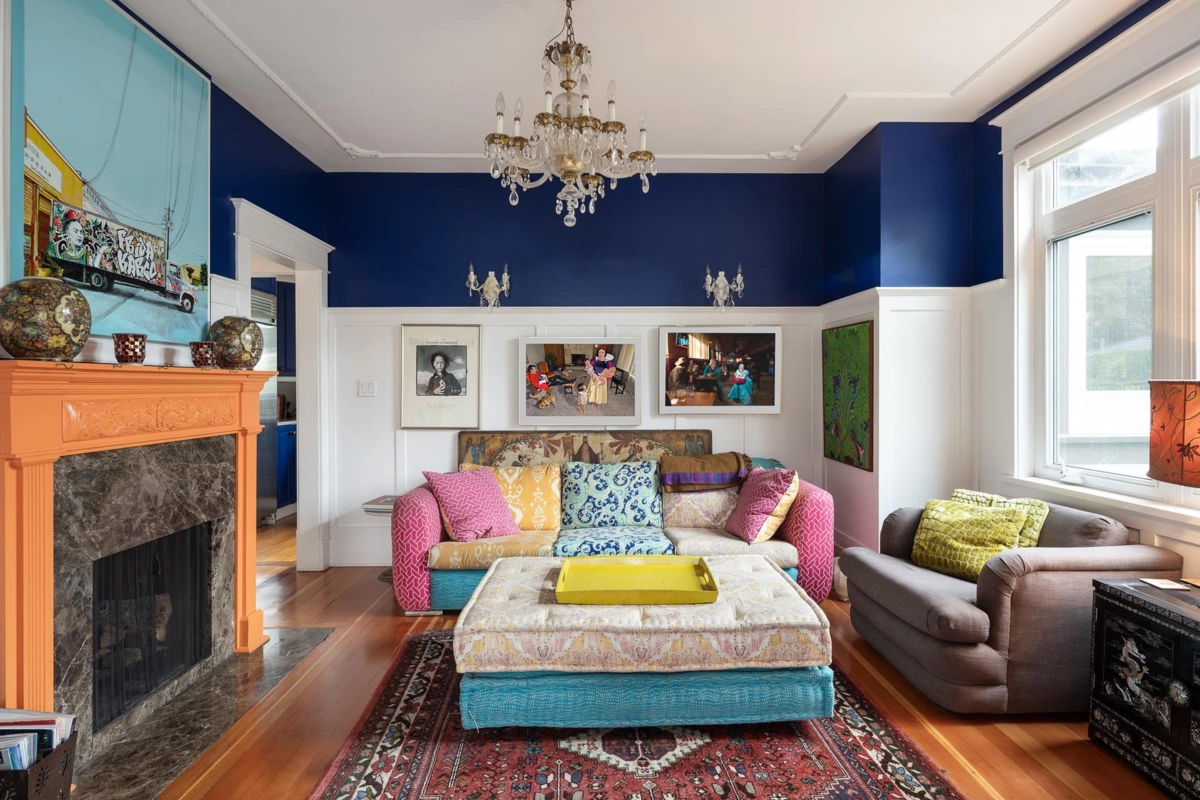 Primary Bathroom Photo of 529 E 11th Street, North Vancouver, BC