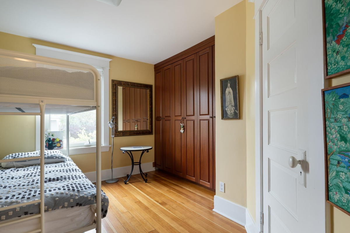 Staircase Photo of 529 E 11th Street, North Vancouver, BC