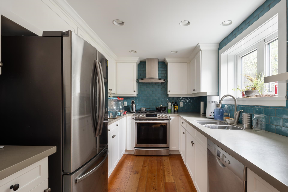 Street View Photo of 529 E 11th Street, North Vancouver, BC