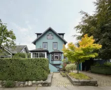 529 E 11th Street, North Vancouver, BC