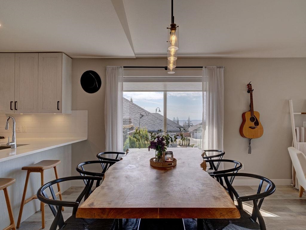 Bedroom 4 Photo of 6078 Kingbird Avenue, Sechelt, BC