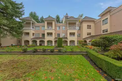 208 515 Whiting Way, Coquitlam, BC, Coquitlam — Apartment/Condo for sale