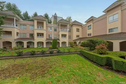 208 515 Whiting Way, Coquitlam, BC, Coquitlam — Apartment/Condo for sale