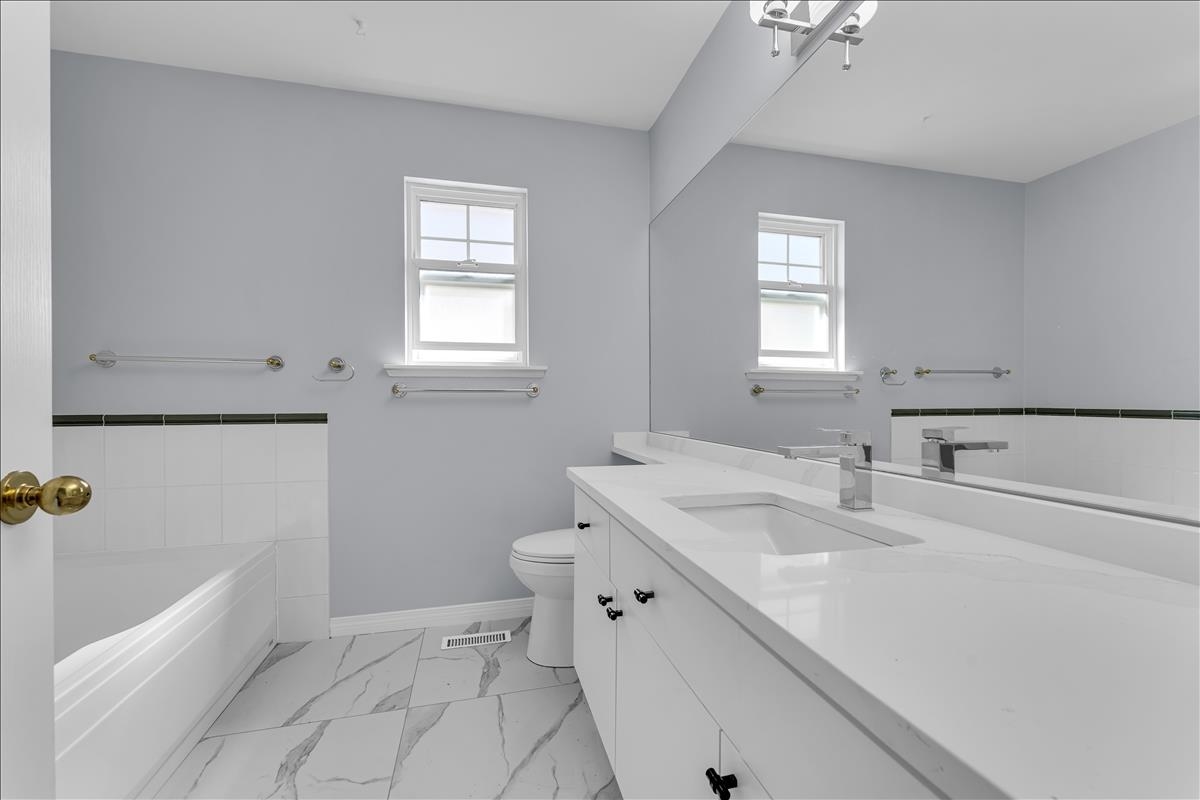 Laundry Room Photo of 14852 58 Avenue, Surrey, BC