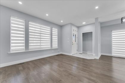 Walk-In Closet Photo of 14852 58 Avenue, Surrey, BC
