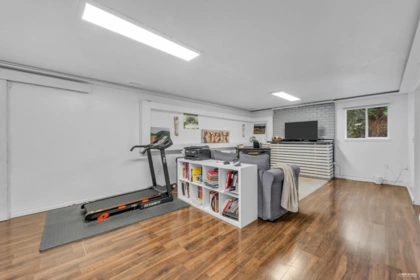 Mudroom Photo of 4380 Woodcrest Road, West Vancouver, BC