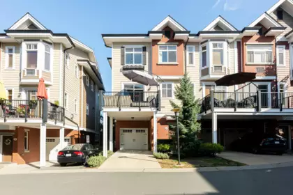 34 8068 207 Street, Langley, BC, Langley — Townhouse for sale