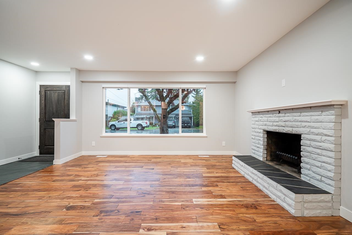 Breakfast Nook Photo of 5458 Chestnut Crescent, Delta, BC