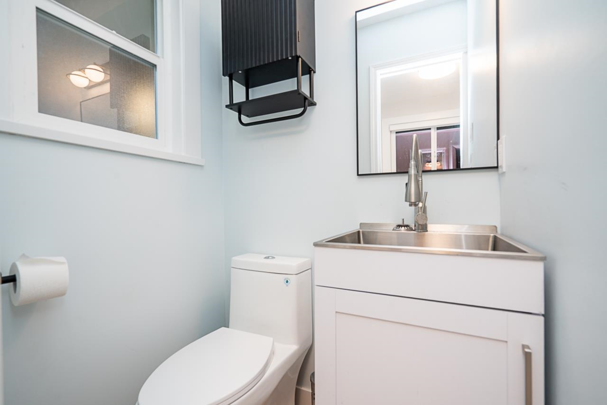 Outdoor Kitchen Photo of 5458 Chestnut Crescent, Delta, BC