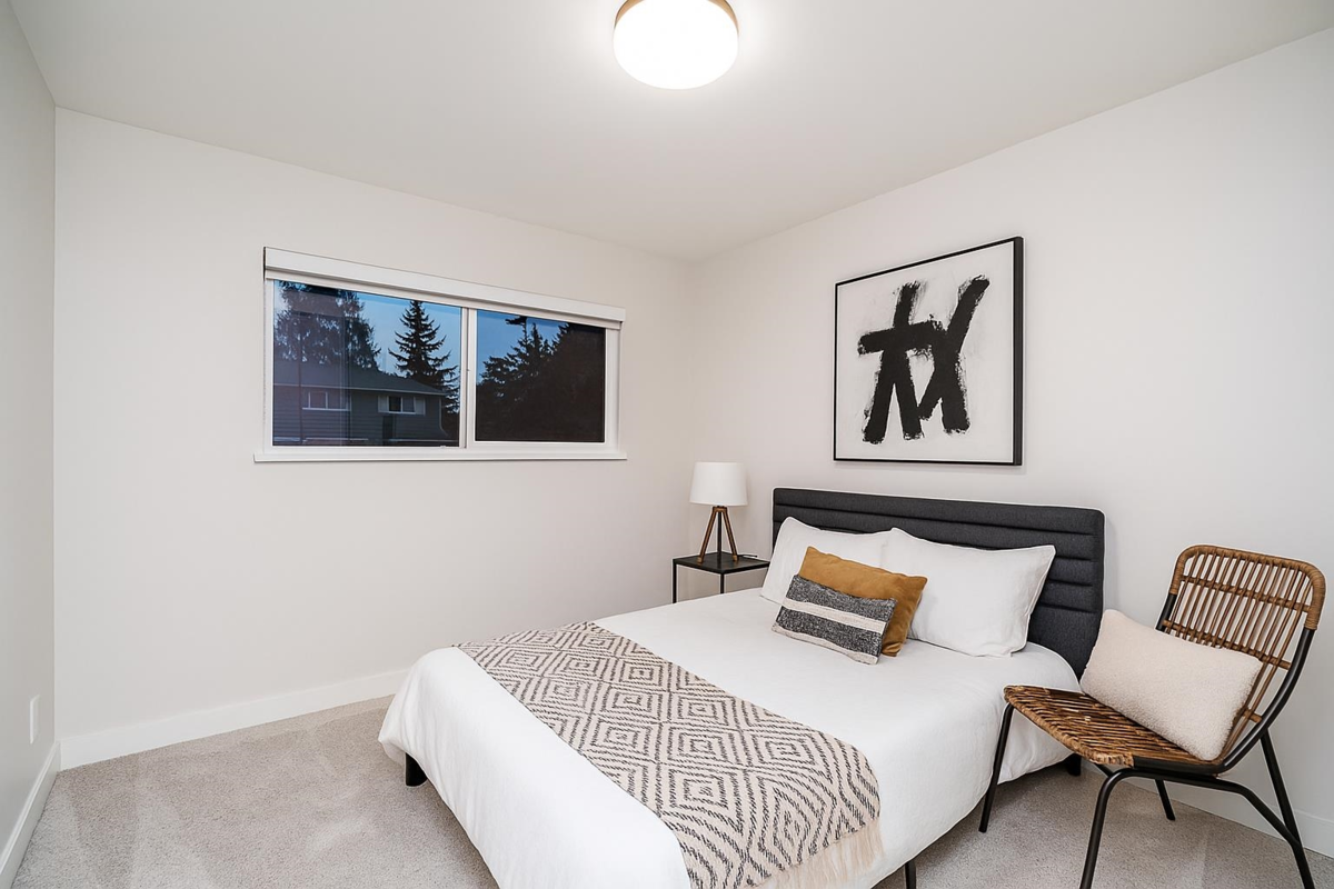 Staircase Photo of 5458 Chestnut Crescent, Delta, BC