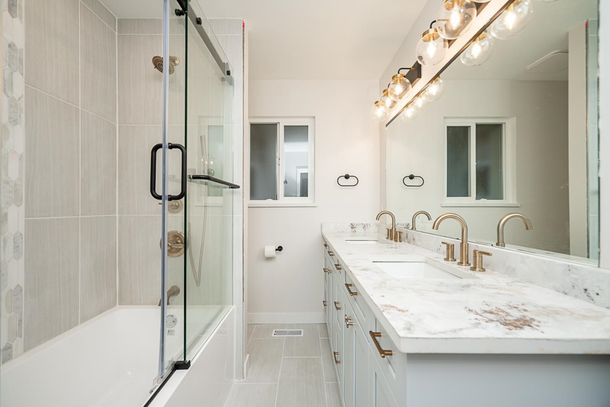 Swimming Pool Photo of 5458 Chestnut Crescent, Delta, BC