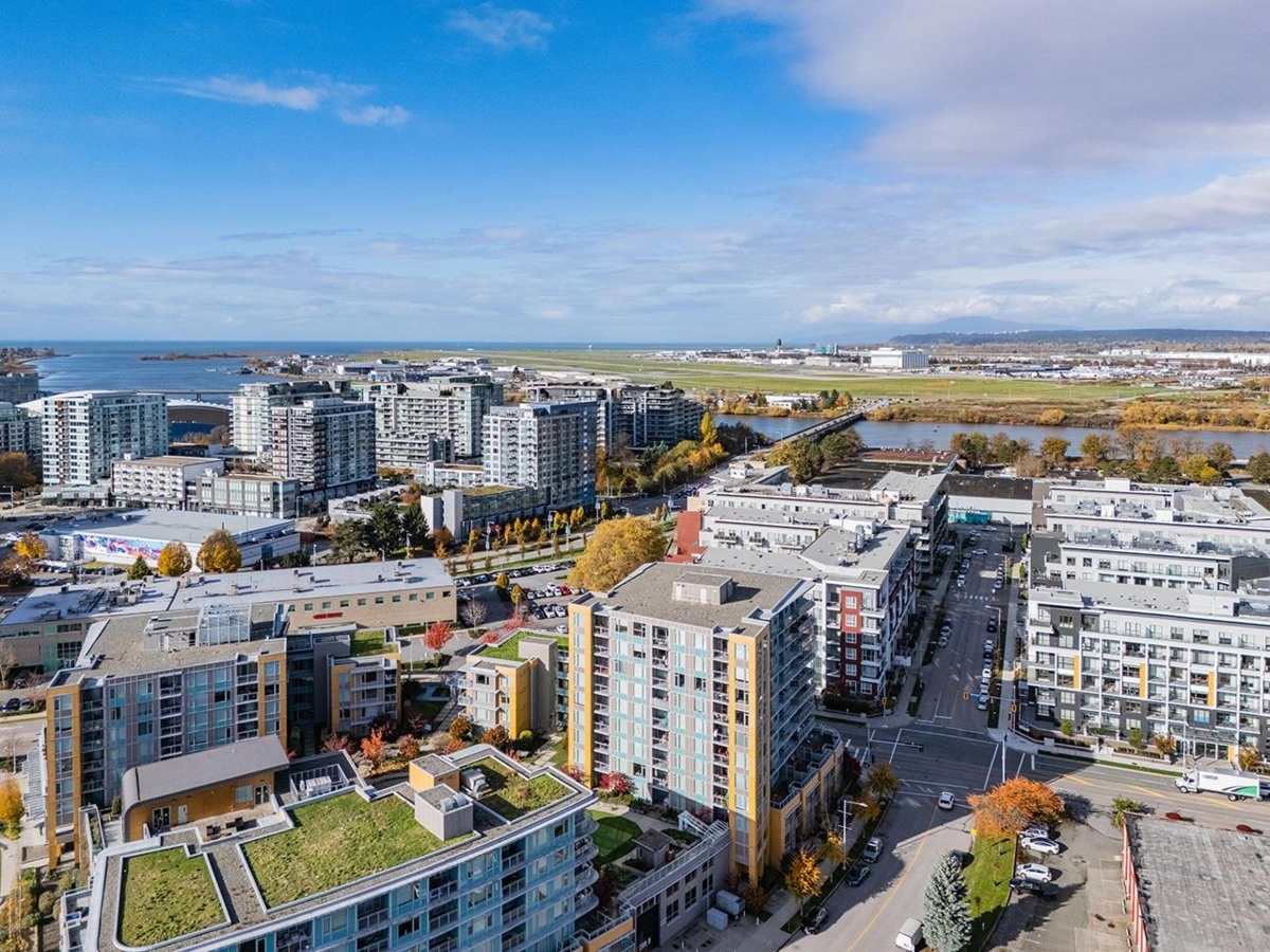 Community Amenities Photo (Clubhouse) of 1007 7708 Alderbridge Way, Richmond, BC