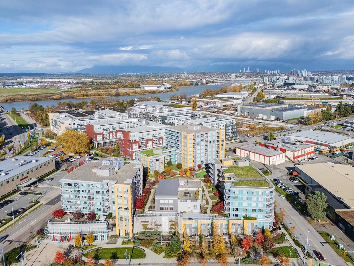 Fitness Center Photo Near 1007 7708 Alderbridge Way, Richmond, BC