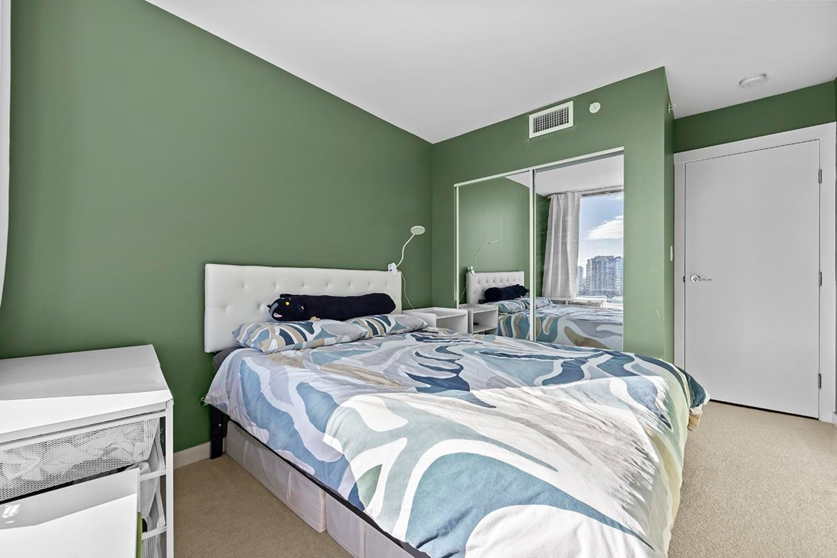 Laundry Room Photo of 1007 7708 Alderbridge Way, Richmond, BC