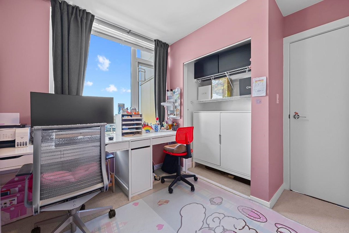 Office / Den Photo of 1007 7708 Alderbridge Way, Richmond, BC