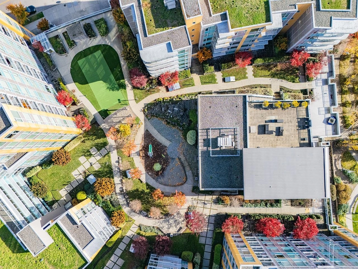 Outdoor Kitchen Photo of 1007 7708 Alderbridge Way, Richmond, BC