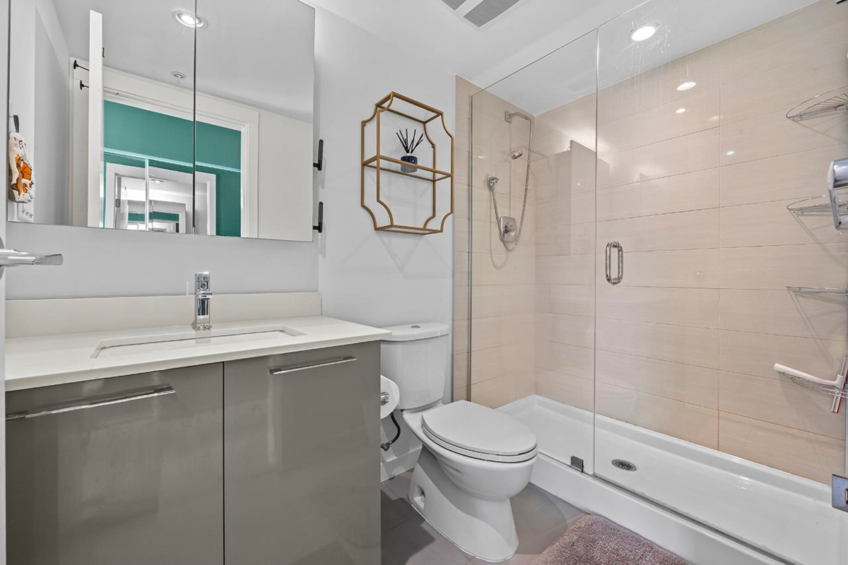 Powder Room Photo of 1007 7708 Alderbridge Way, Richmond, BC