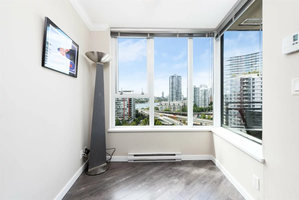 Breakfast Nook Photo of 1606 33 Smithe Street, Vancouver, BC