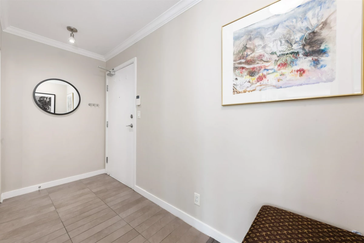 Kitchen Photo of 1606 33 Smithe Street, Vancouver, BC