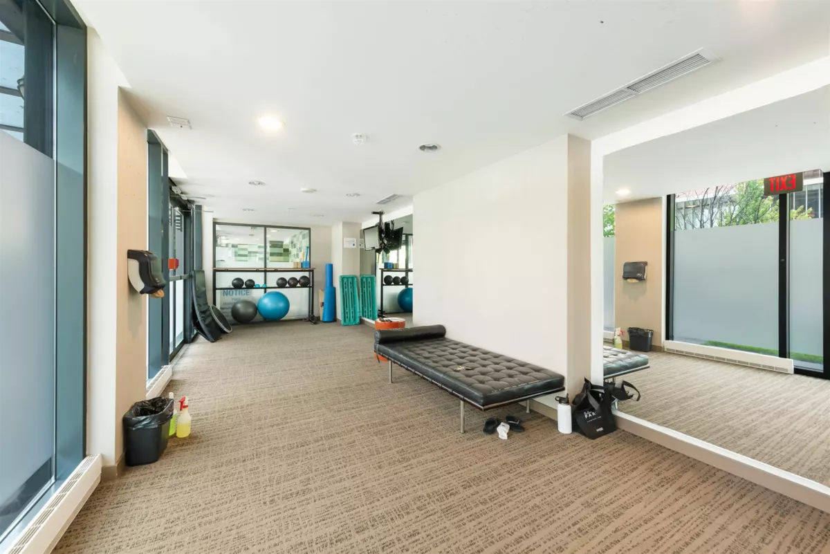 Laundry Room Photo of 1606 33 Smithe Street, Vancouver, BC