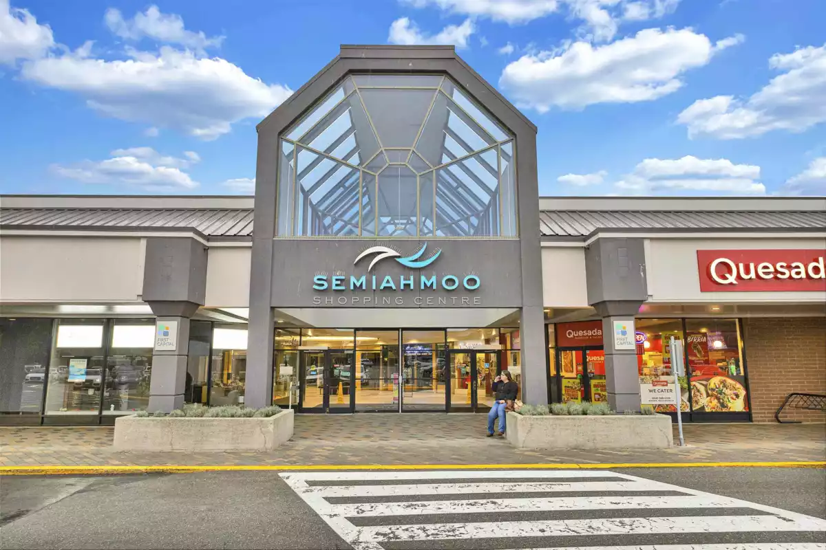 Hot Tub / Spa Photo of 14636 36a Avenue, Surrey, BC