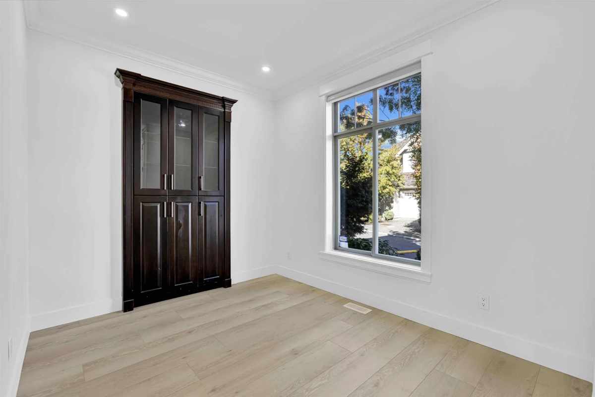Living Room Photo of 14636 36a Avenue, Surrey, BC