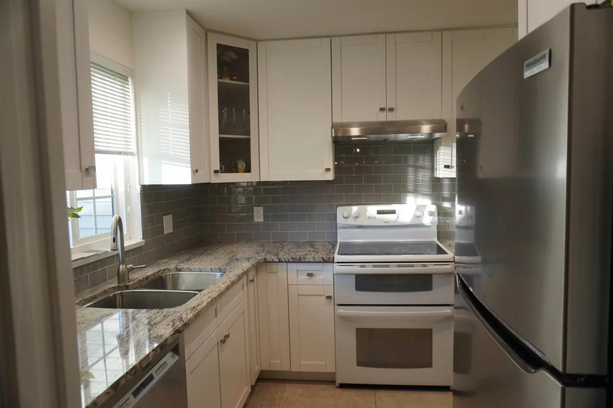 Walk-In Closet Photo of 106 1868 E 11th Avenue, Vancouver, BC