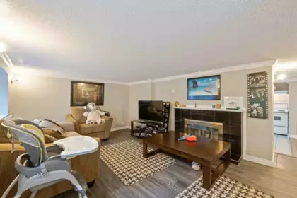 Breakfast Nook Photo of 9703 Dewdney Trunk Road, Mission, BC