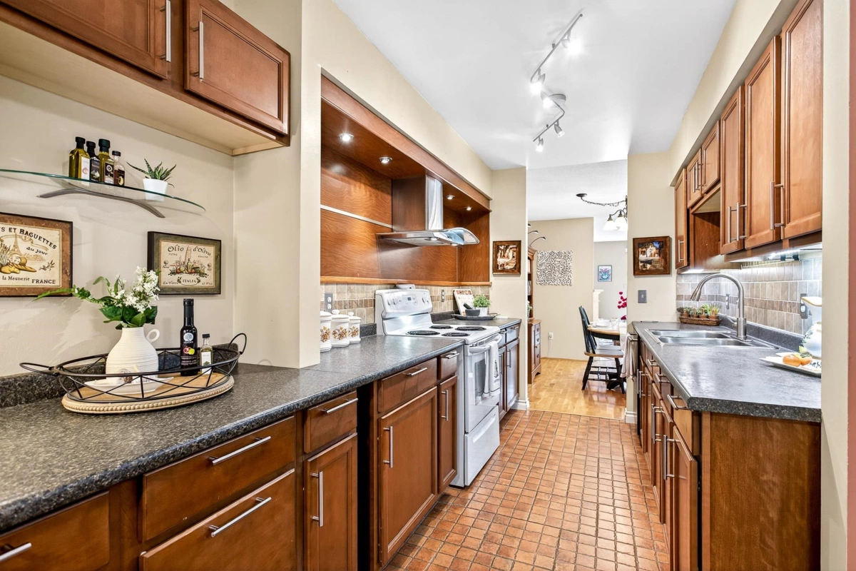 Basement Recreation Room Photo of 19 1200 Brunette Avenue, Coquitlam, BC