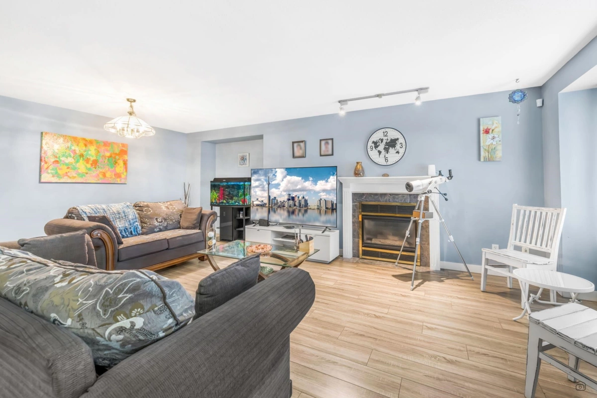 Dining Area Photo of 144 3080 Townline Road, Abbotsford, BC