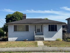 7790 15th Avenue, Burnaby, BC