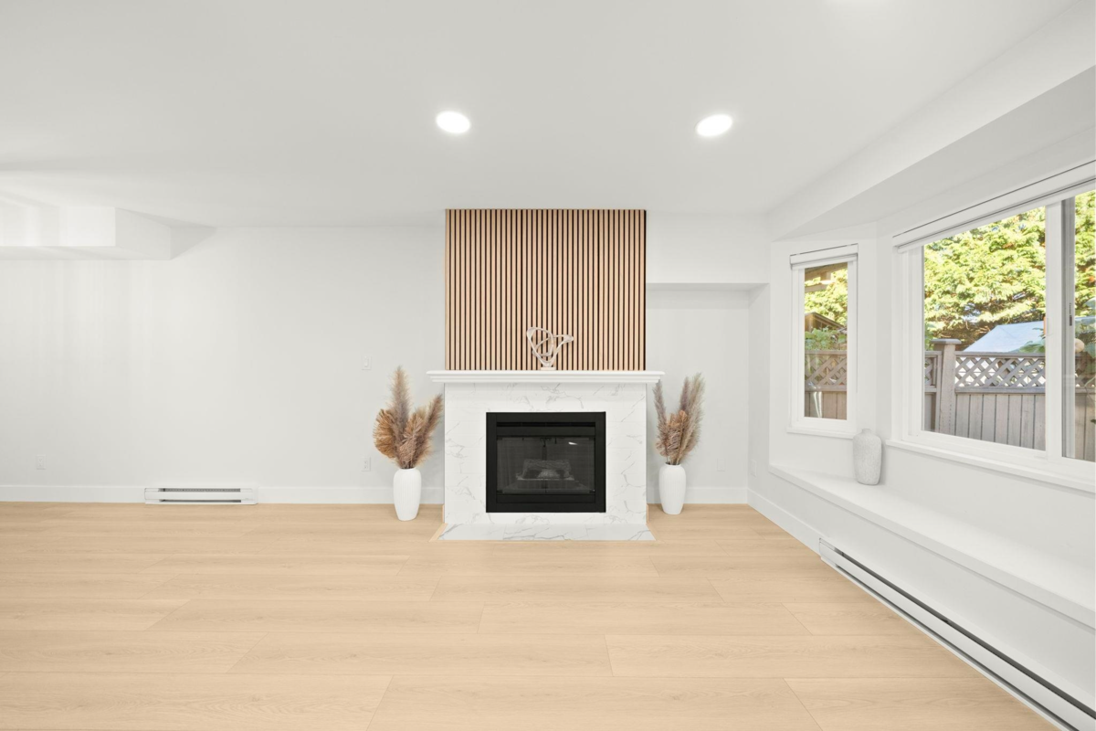 Kitchen Island Photo of 13 11950 232 Street, Maple Ridge, BC