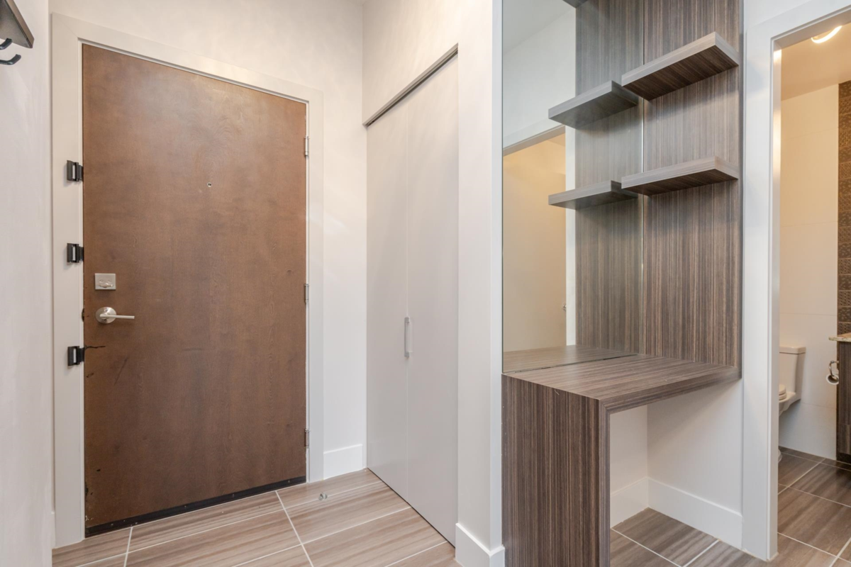 Entry Foyer Photo of A217 20211 66 Avenue, Langley, BC