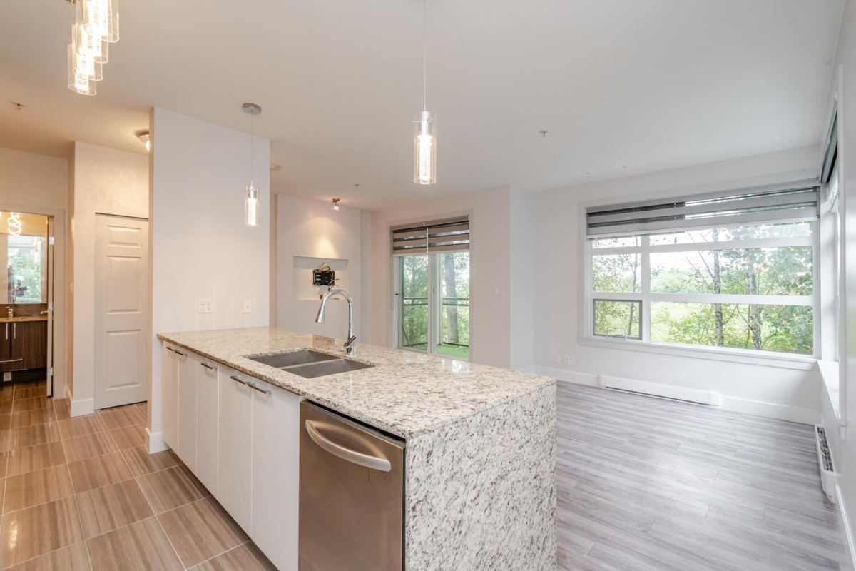 Walk-In Closet Photo of A217 20211 66 Avenue, Langley, BC