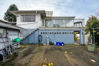 Hot Tub / Spa Photo of 3205 E 3rd Avenue, Vancouver, BC