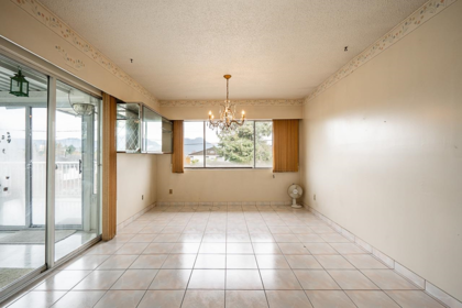 Kitchen Island Photo of 3205 E 3rd Avenue, Vancouver, BC