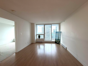 Dining Area Photo of 3003 13696 100 Avenue, Surrey, BC