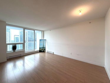 Living Room Photo of 3003 13696 100 Avenue, Surrey, BC