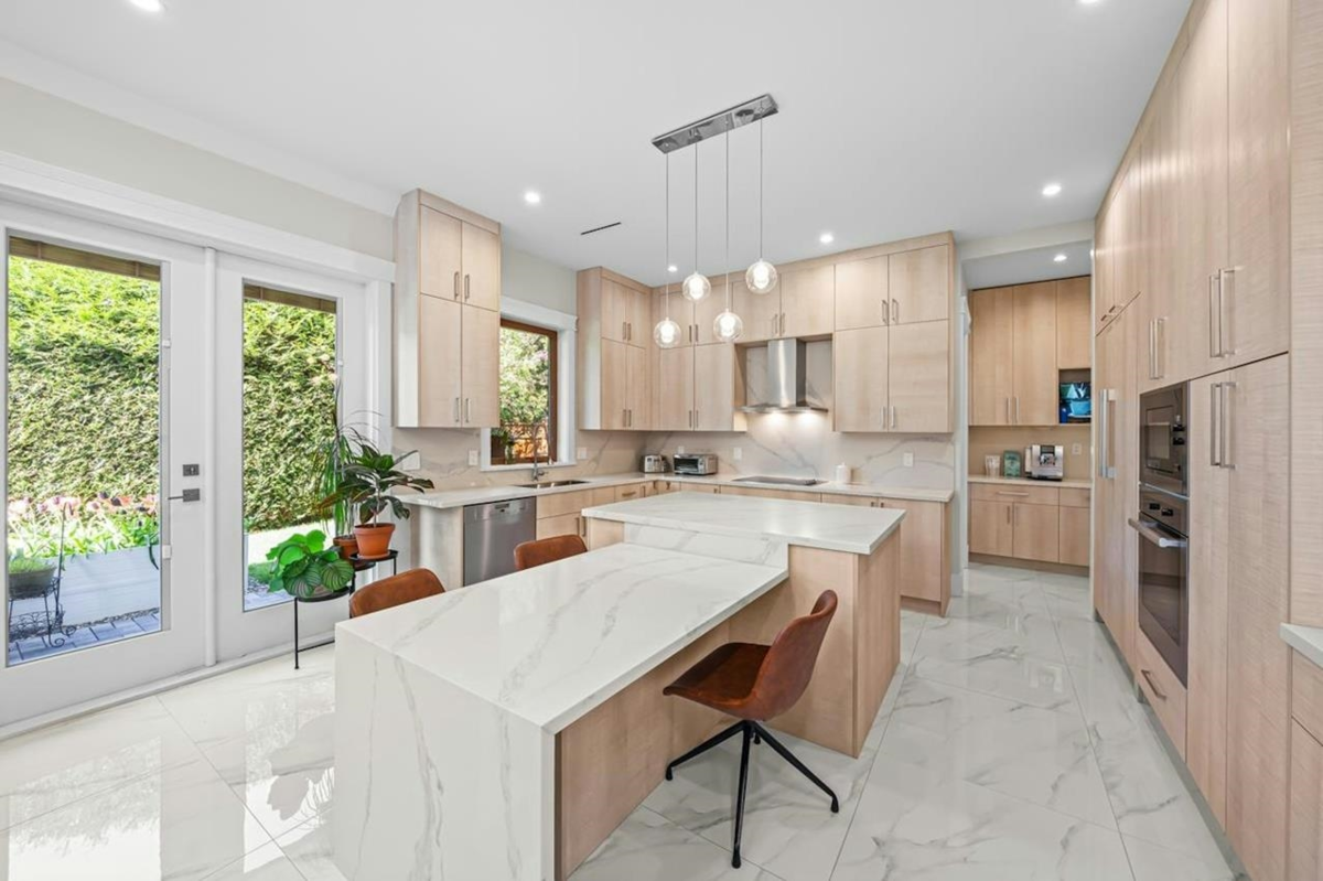 Dining Area Photo of 7860 Thormanby Crescent, Richmond, BC