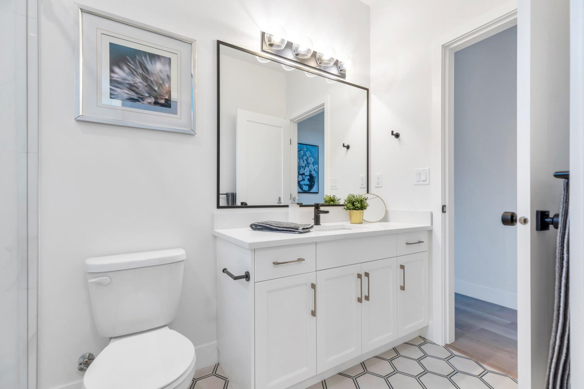 Basement Recreation Room Photo of 25 43998 Chilliwack Mountain Road, Chilliwack, BC