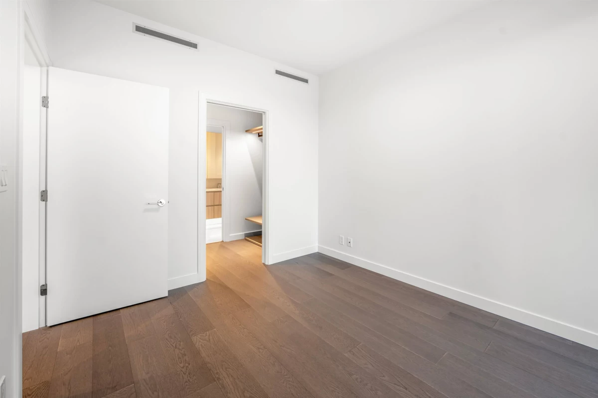 Basement Recreation Room Photo of 3002 1500 Fern Street, North Vancouver, BC