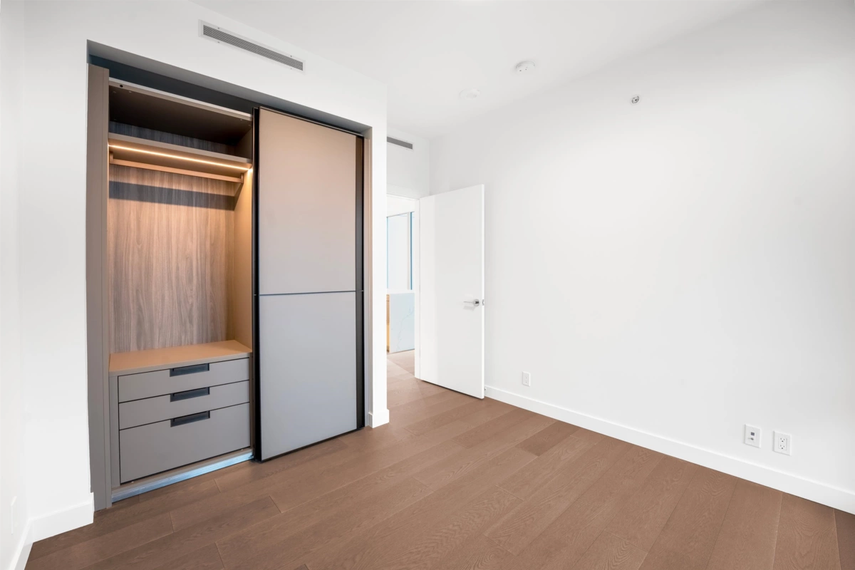 Laundry Room Photo of 3002 1500 Fern Street, North Vancouver, BC