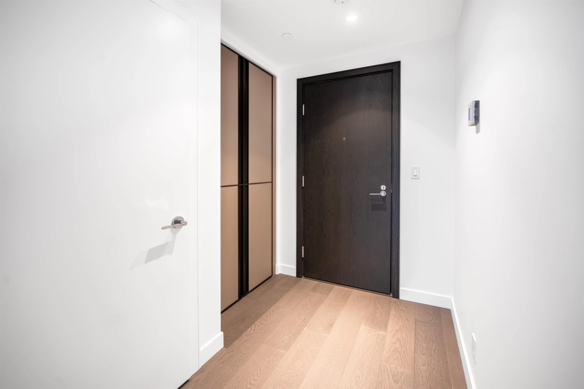 Powder Room Photo of 3002 1500 Fern Street, North Vancouver, BC