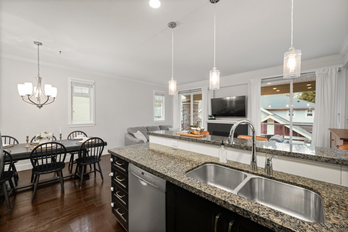 Bedroom 4 Photo of 6 15454 32 Avenue, Surrey, BC